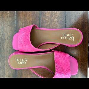 Franc Sarto pink flats